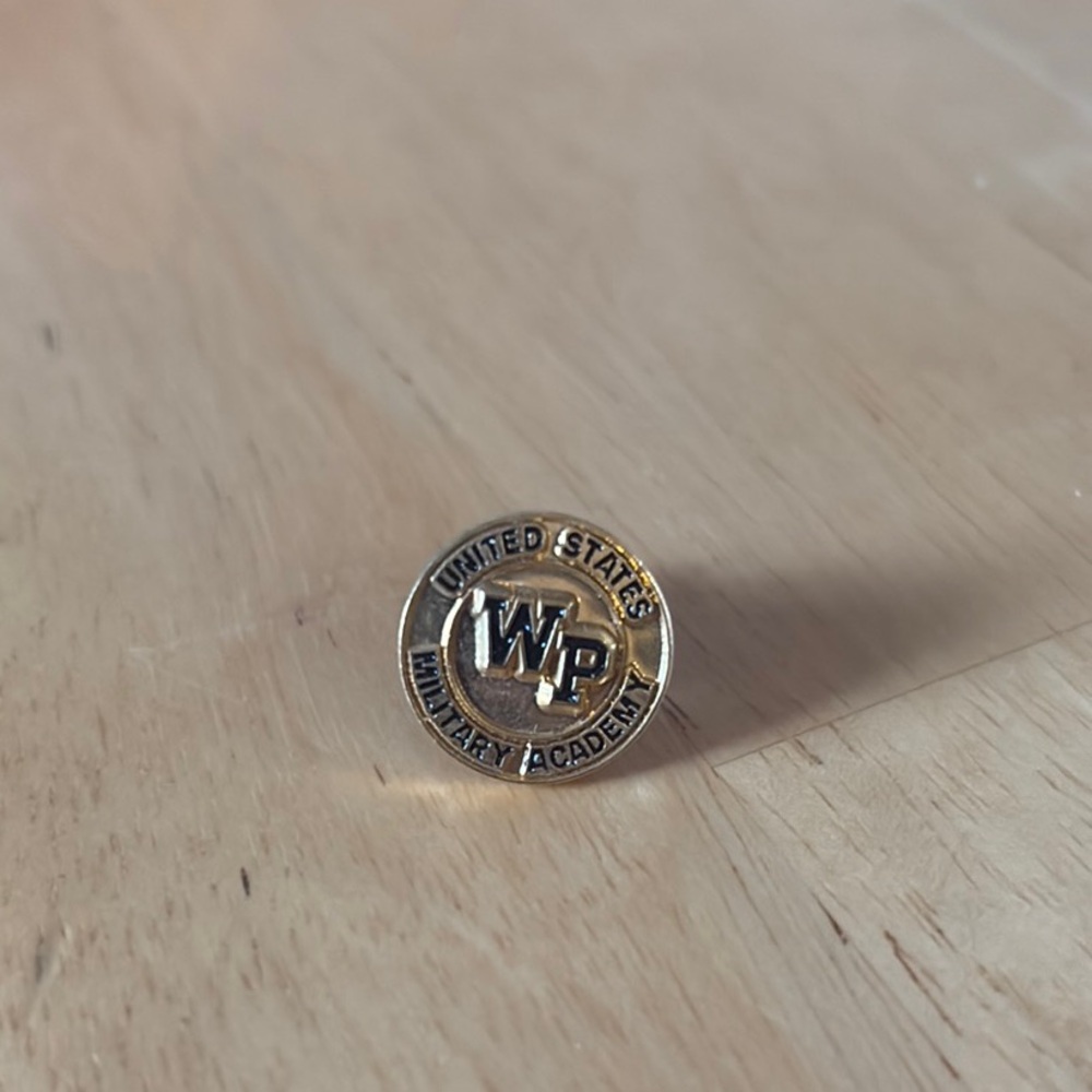West Point - Gold United States Military Academy Pin